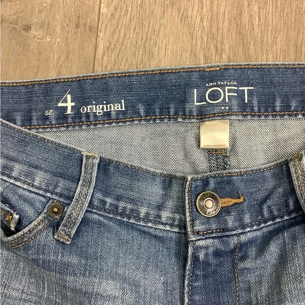 Women's Loft 4 S Small Light Navy Blue Denim Jeans Chino Shorts Cut Offs Stretch